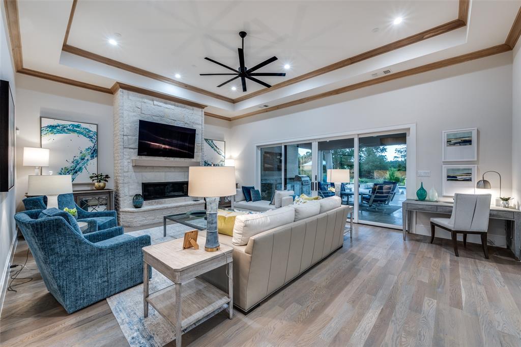 HIDDEN CREEKS POINTE - Residential