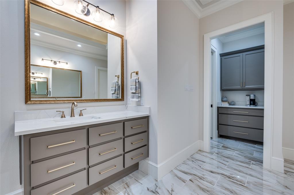 HIDDEN CREEKS POINTE - Residential