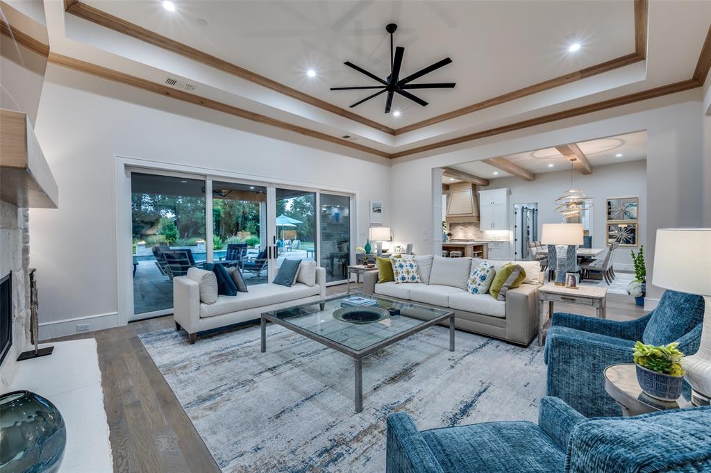 HIDDEN CREEKS POINTE - Residential