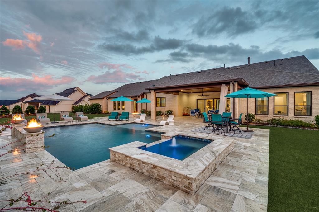 HIDDEN CREEKS POINTE - Residential