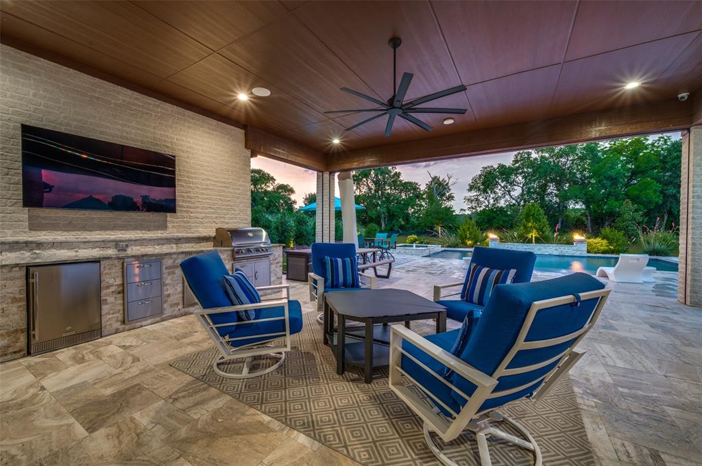 HIDDEN CREEKS POINTE - Residential