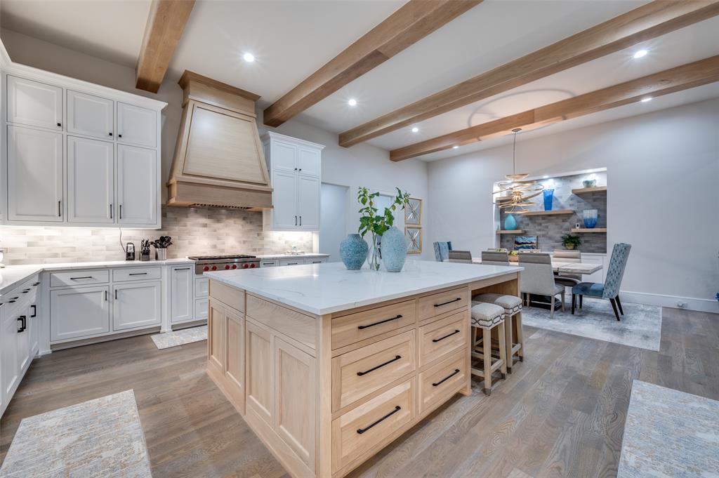 HIDDEN CREEKS POINTE - Residential