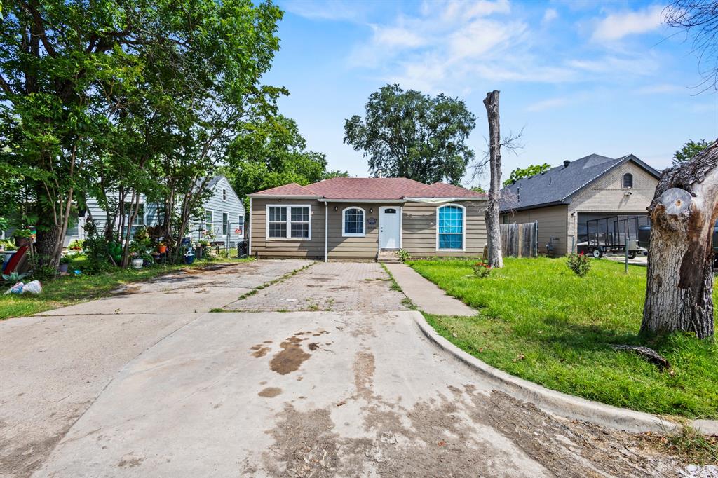 2006 Fort Worth Street