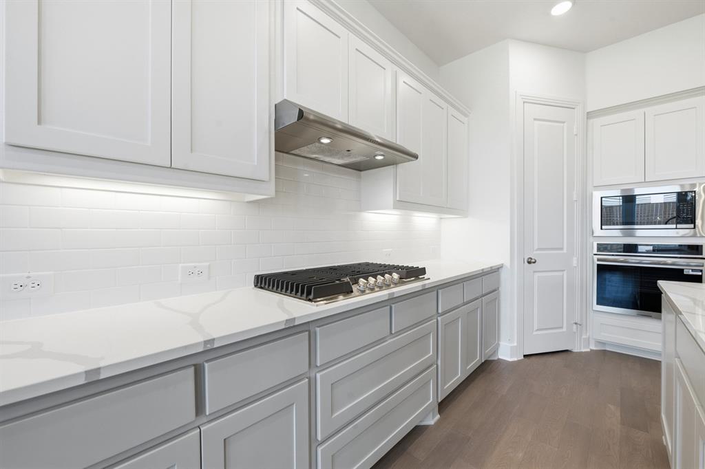 4107 Windy Point Road