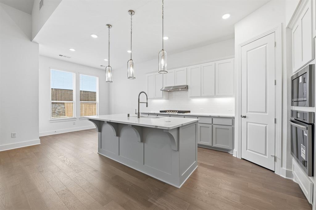 4107 Windy Point Road