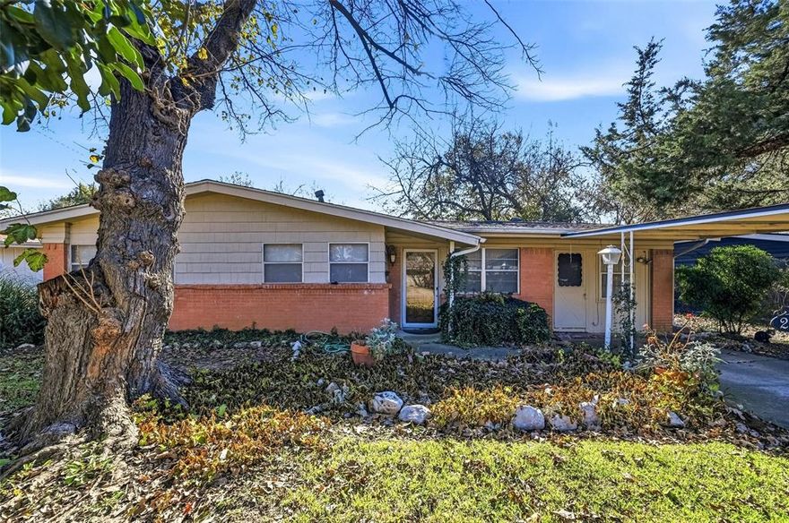 Investor Special! Well under ARV. This spacious 3 bedroom, 2 bathroom home on huge lot is waiting on your finishing touches whether you're looking for some sweat equity or another door to add to your portfolio. House features newer class 4 shingle roof!