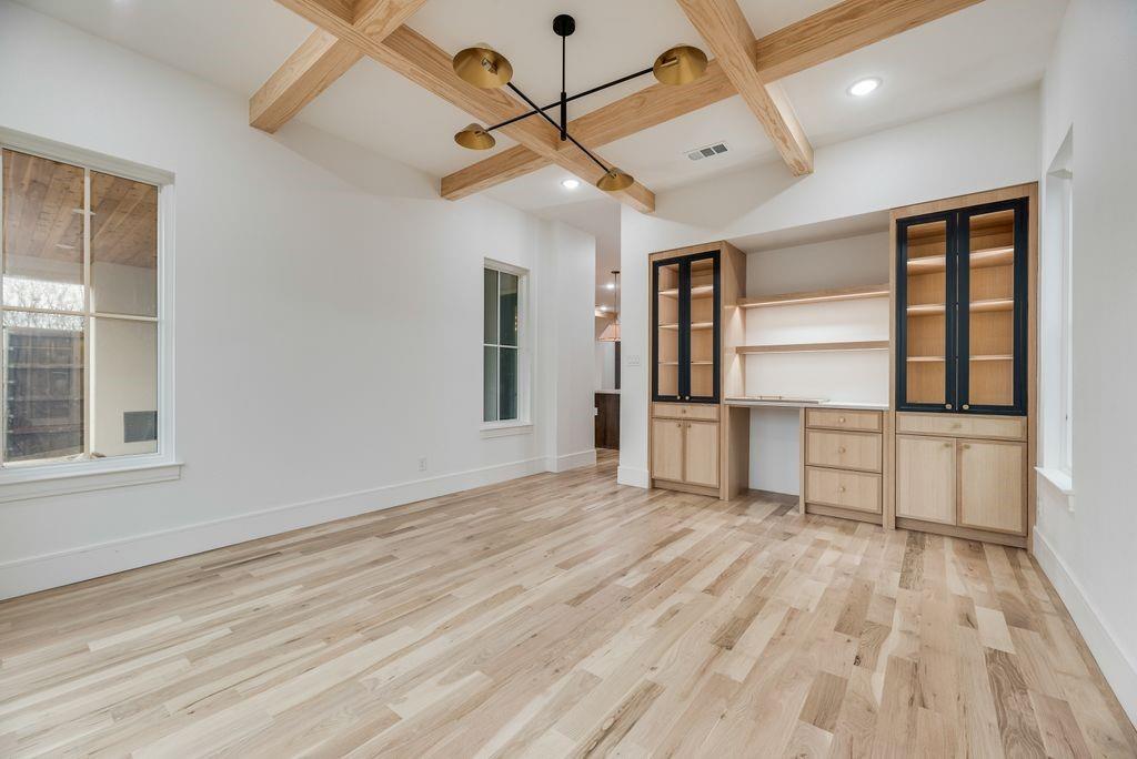 6367 Mccommas Boulevard