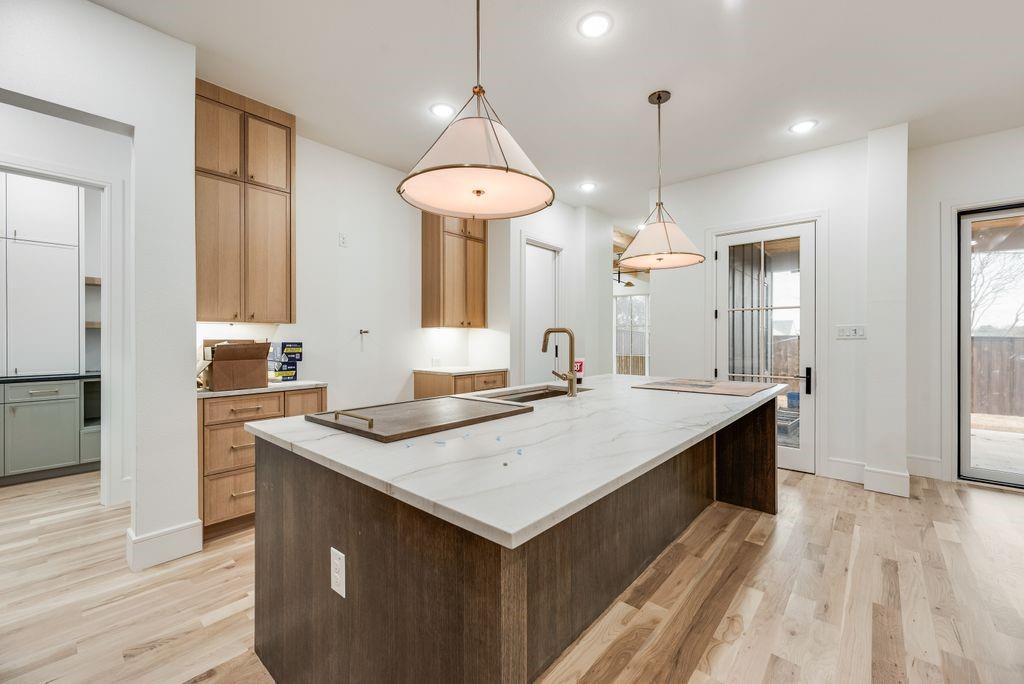 6367 Mccommas Boulevard