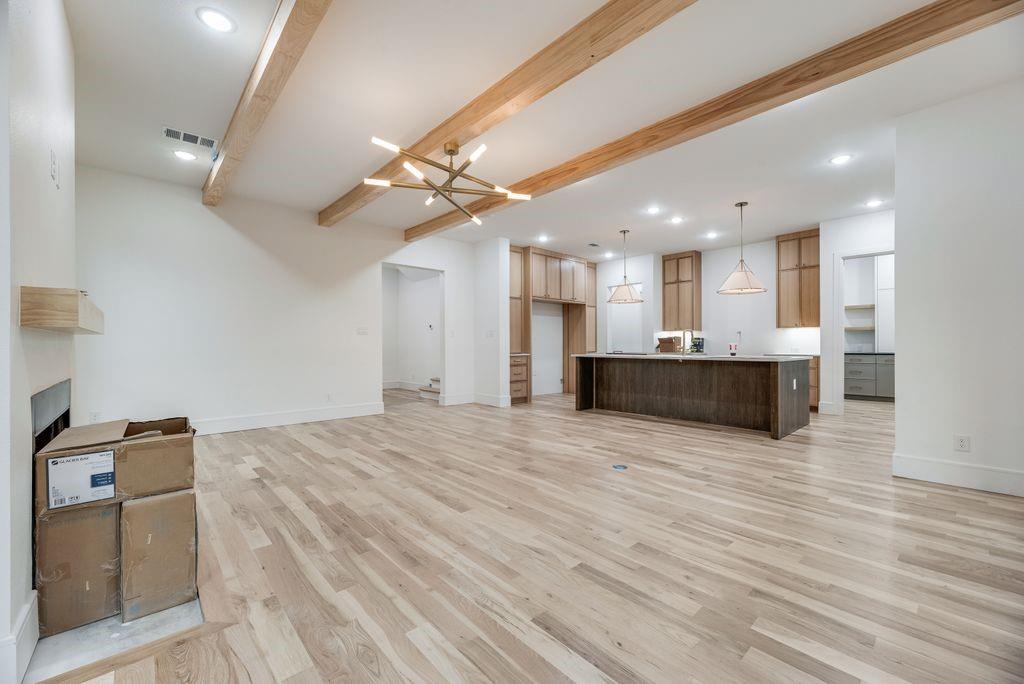 6367 Mccommas Boulevard