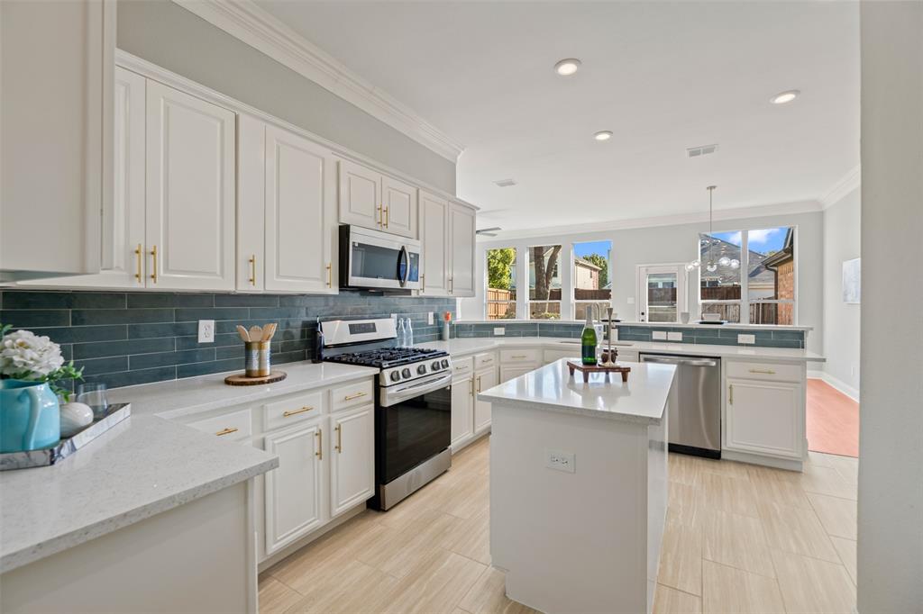 2129 Wallbrook Drive