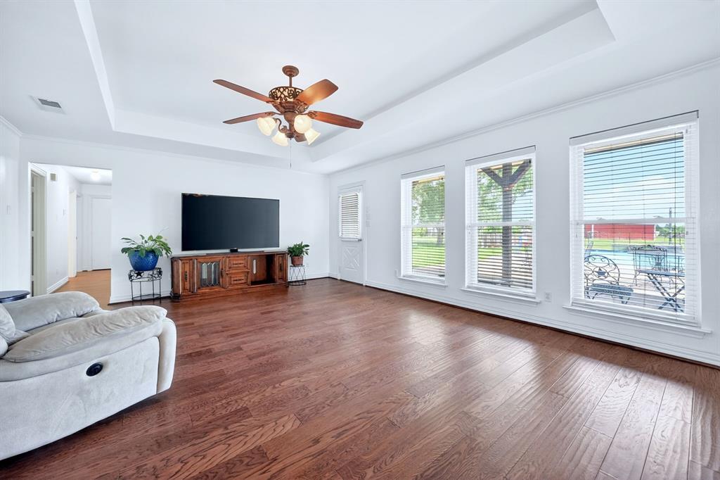 16810 Valley View