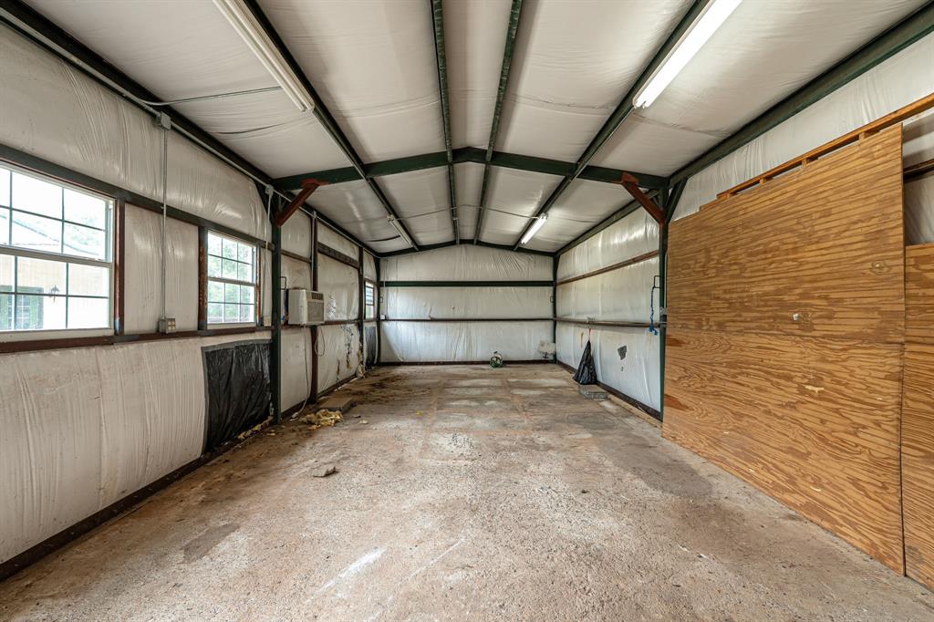 Ht Chenweth Surv Abs No 167 - Residential