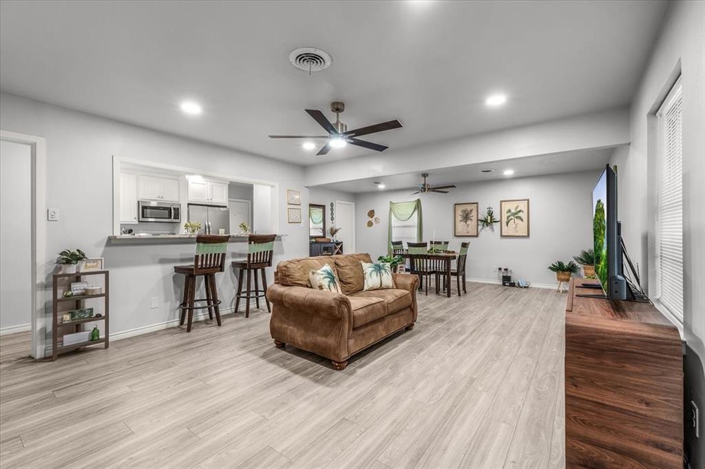 2244 Cambridge Drive