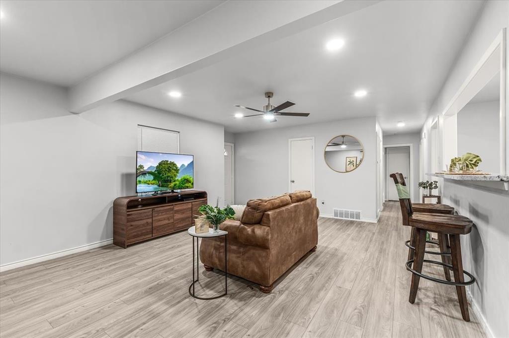 2244 Cambridge Drive