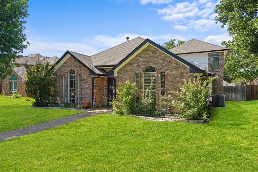 1220 Dentonshire Drive
