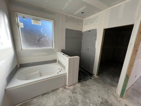 Tiny photo for 561 Waterford Park Boulevard, Weatherford, TX 76087 (MLS # 21132635)