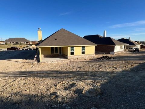 Tiny photo for 561 Waterford Park Boulevard, Weatherford, TX 76087 (MLS # 21132635)