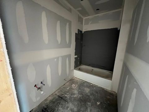 Tiny photo for 561 Waterford Park Boulevard, Weatherford, TX 76087 (MLS # 21132635)