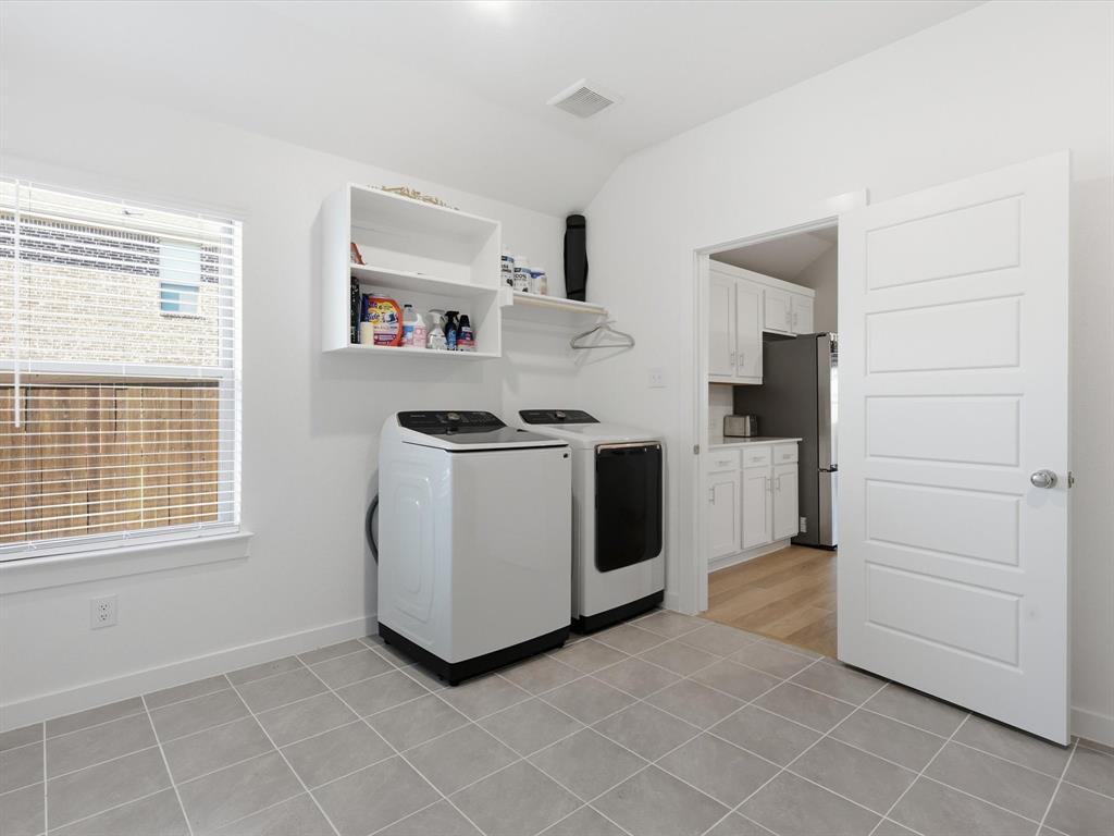 Oakmont Park Sub Ph 3 - Residential Lease