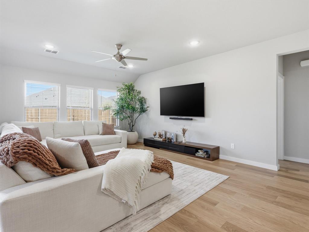 Oakmont Park Sub Ph 3 - Residential Lease