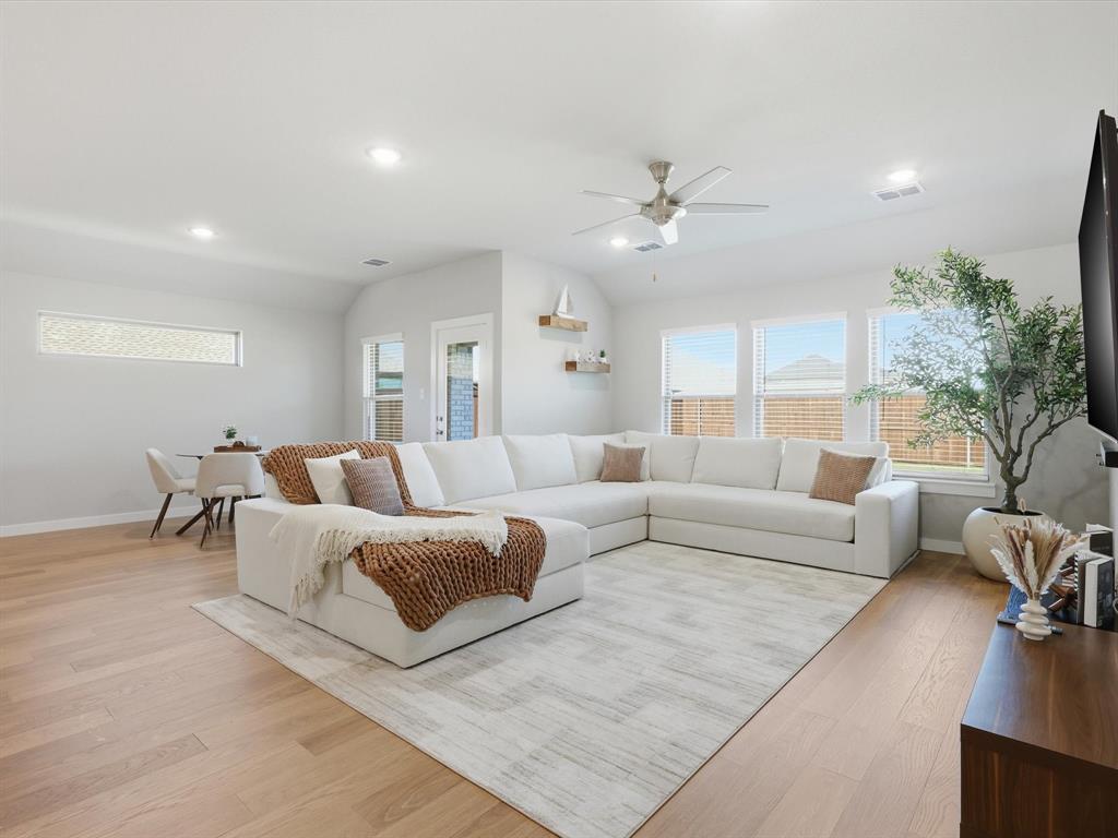 Oakmont Park Sub Ph 3 - Residential Lease