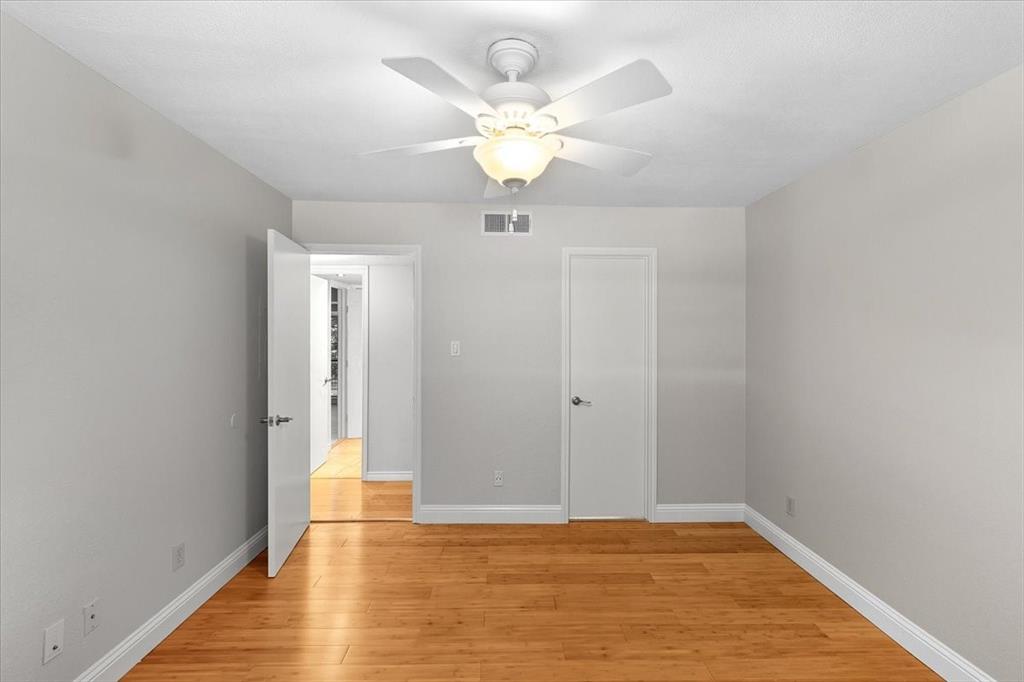 Willow Lane Condo - Residential