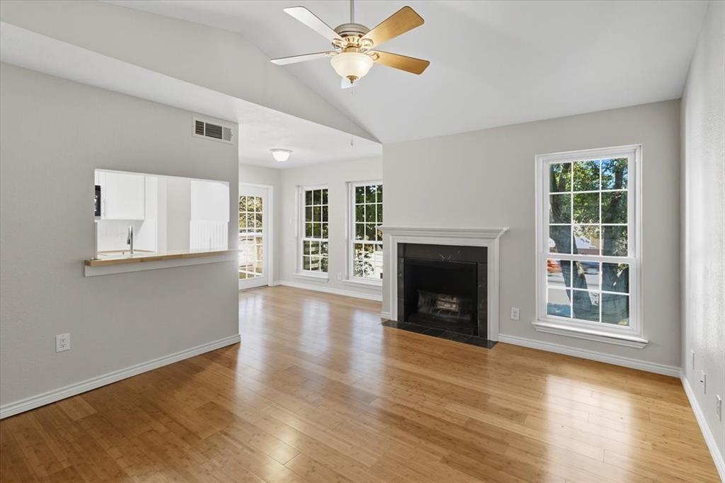 Willow Lane Condo - Residential