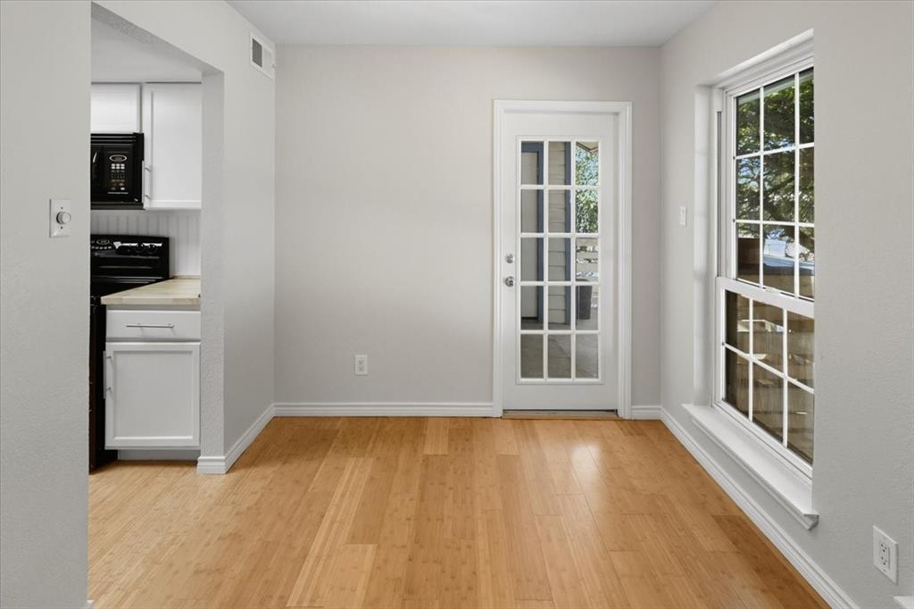 Willow Lane Condo - Residential