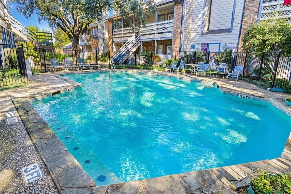 Willow Lane Condo - Residential