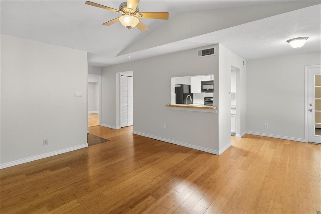 Willow Lane Condo - Residential