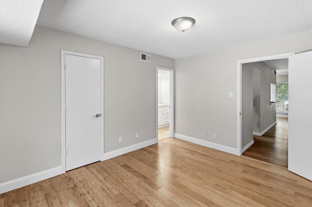 Willow Lane Condo - Residential