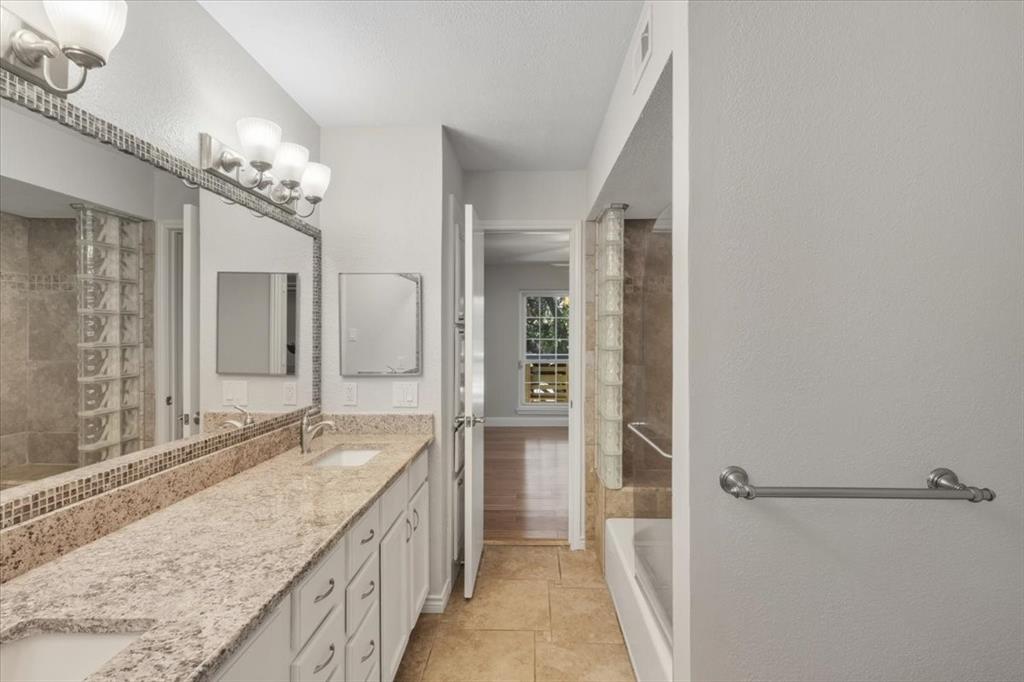 Willow Lane Condo - Residential