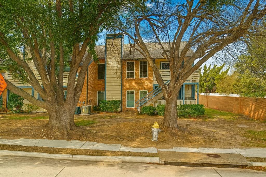 Willow Lane Condo - Residential