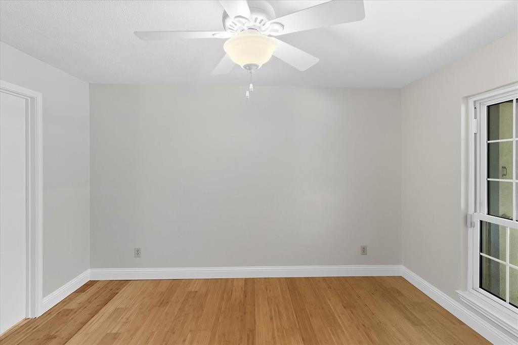 Willow Lane Condo - Residential