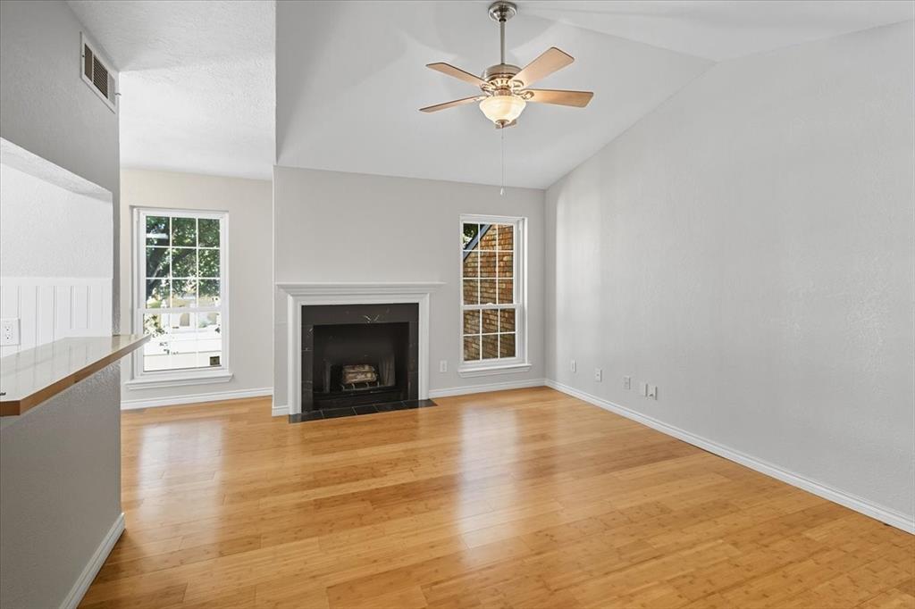 Willow Lane Condo - Residential