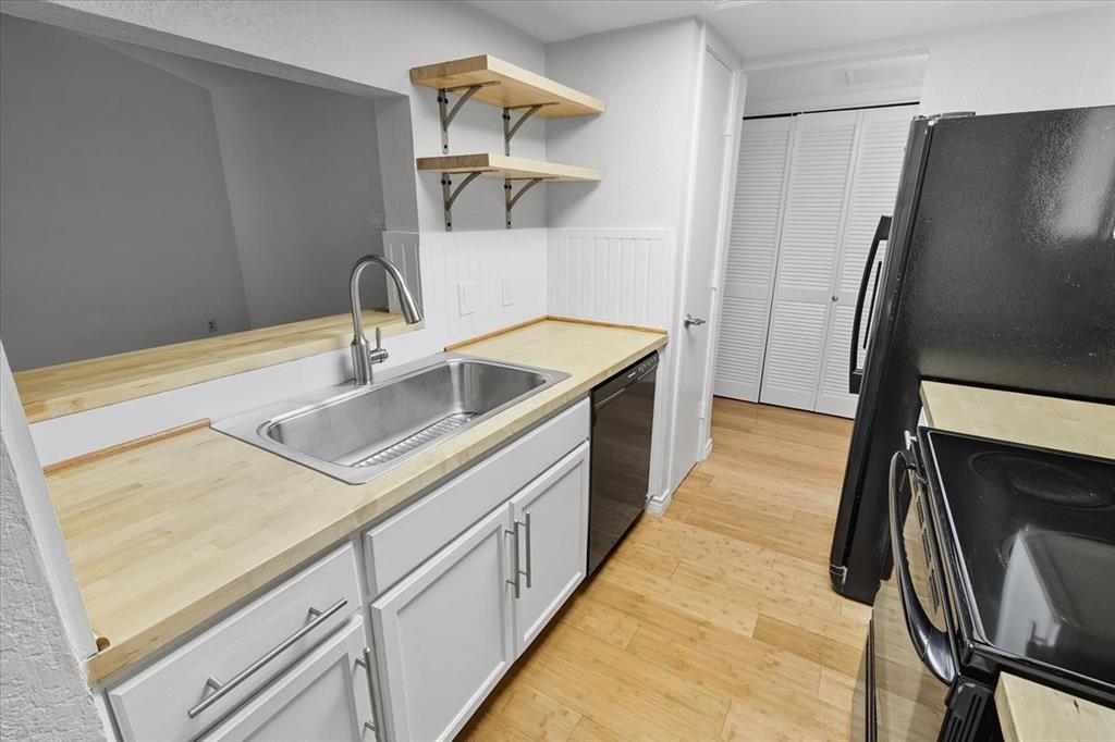 Willow Lane Condo - Residential