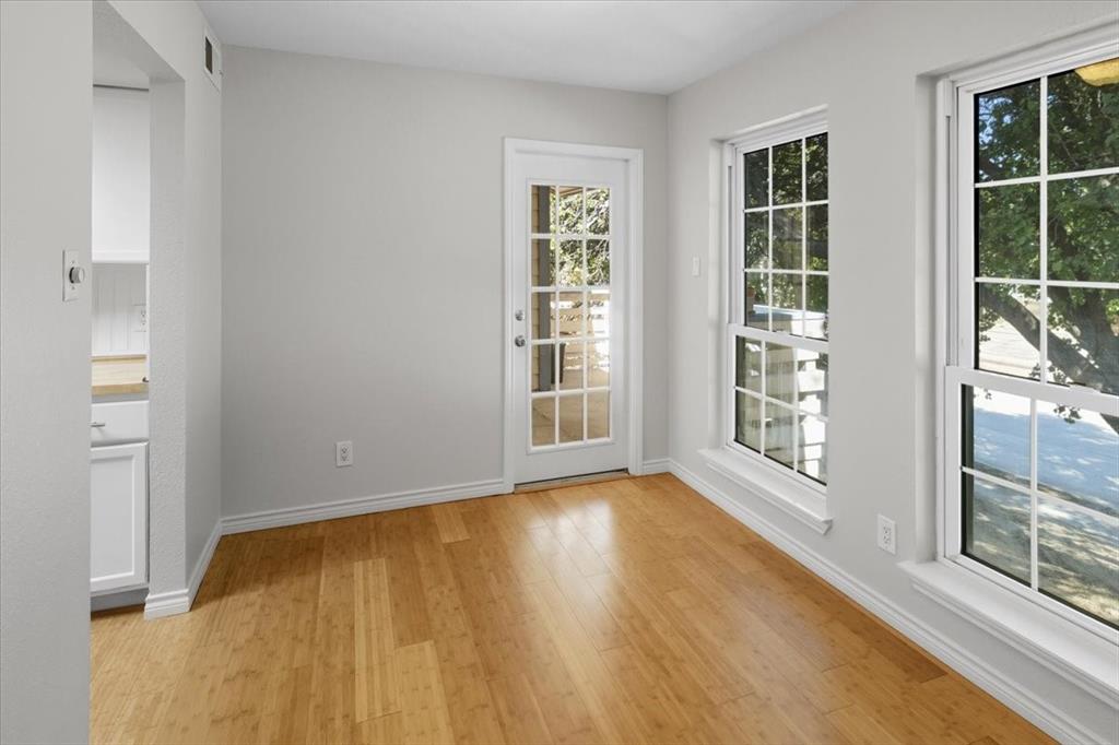 Willow Lane Condo - Residential