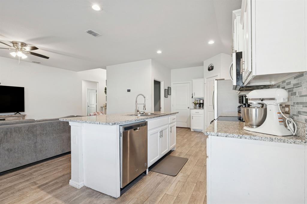 WATERSBEND SOUTH - Residential