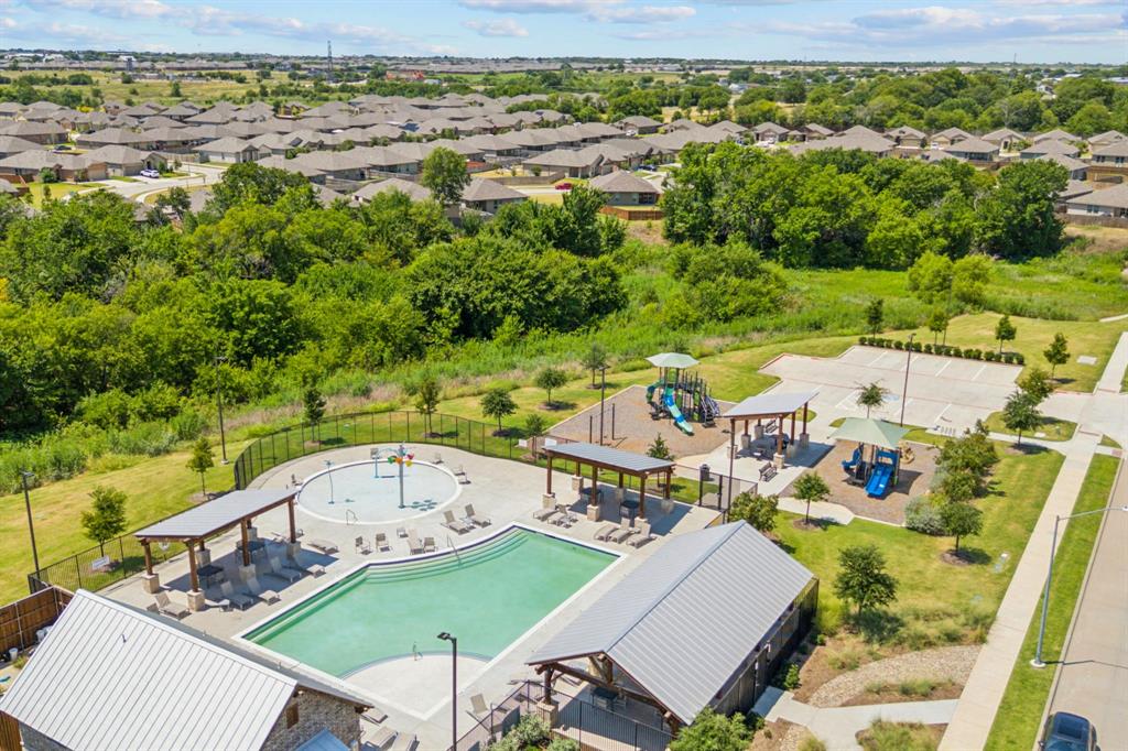 WATERSBEND SOUTH - Residential