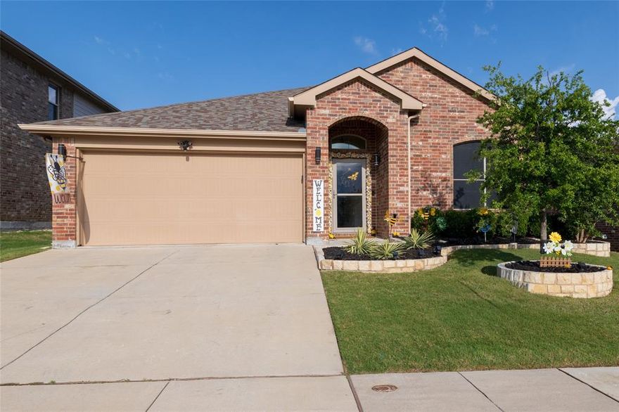 Meticulously maintained EAST facing home in Bar C Ranch. Lots of love has gone into this one. Great curb appeal with a manicured yard and lush landscape. 4 bedroom floorplan with a split owner's suite, and 4th can be used as an office. Great open concept kitchen with granite counters, stainless steel appliances including a gas range, and a pantry.  2 inch blinds throughout and solar screens for added energy savings. The breezy covered patio with open patio extension overlooks a manicured backyard.  The yard is fully sprinklered and there's a large PVC shed that will convey.  Roof was replaced in 2022.  An overall solid home with fresh paint and good decor so it shows very nicely.  Hurry and come see this one today!