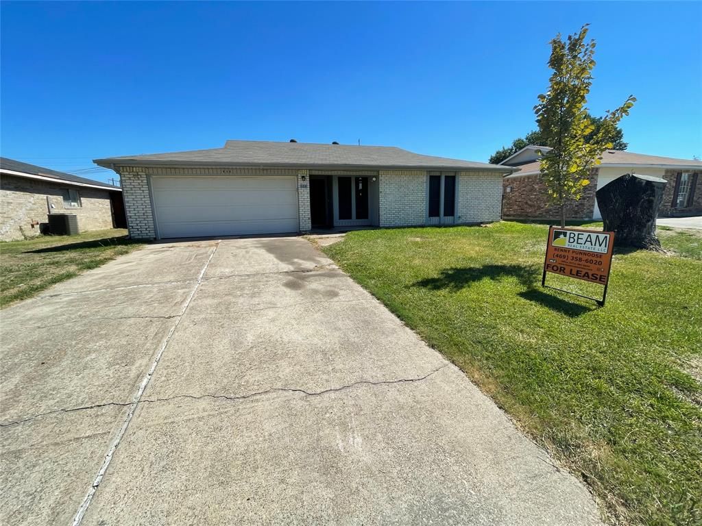 Photo of 608 Coolwood Lane, Mesquite, TX 75149 (MLS # 21217778)