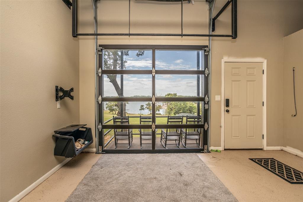 Moss Lake Estate - Residential