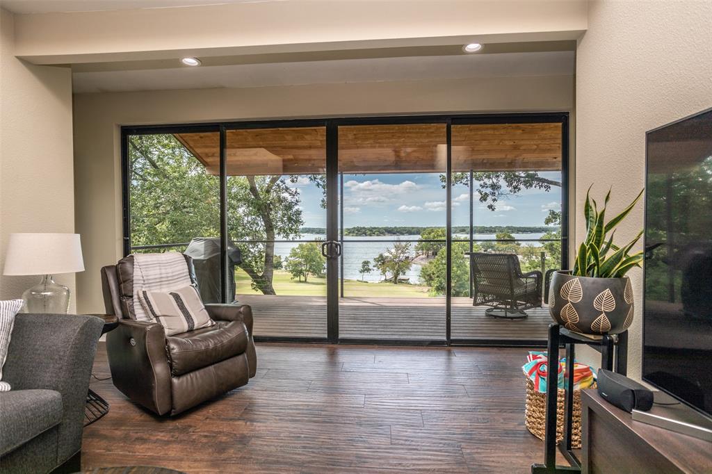 Moss Lake Estate - Residential