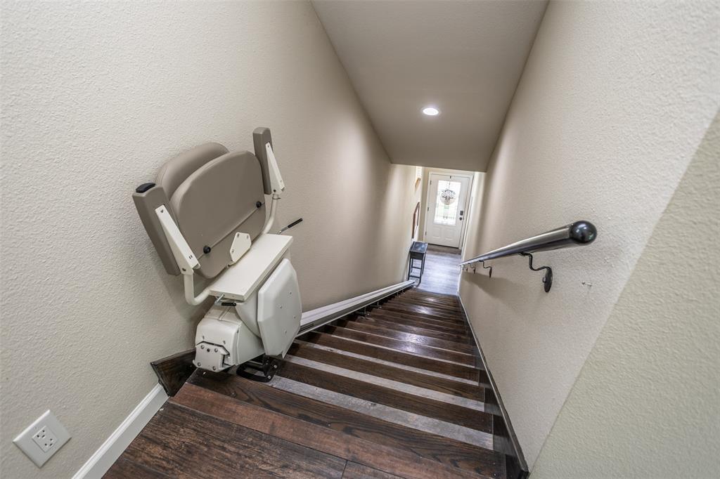 Moss Lake Estate - Residential