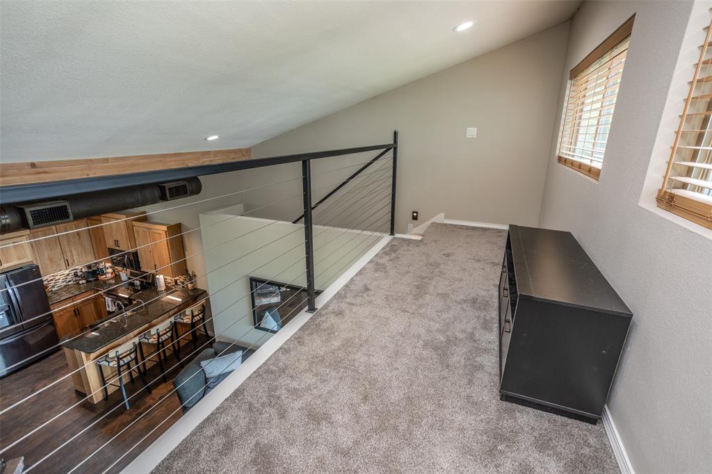 Moss Lake Estate - Residential