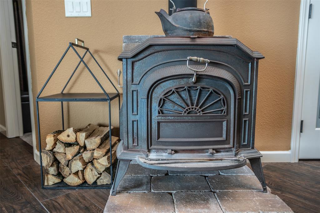 Moss Lake Estate - Residential