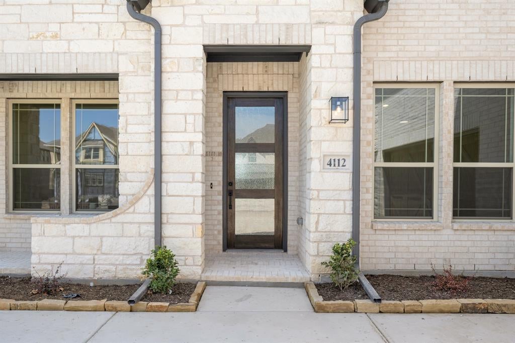 4112 Miscellany Lane