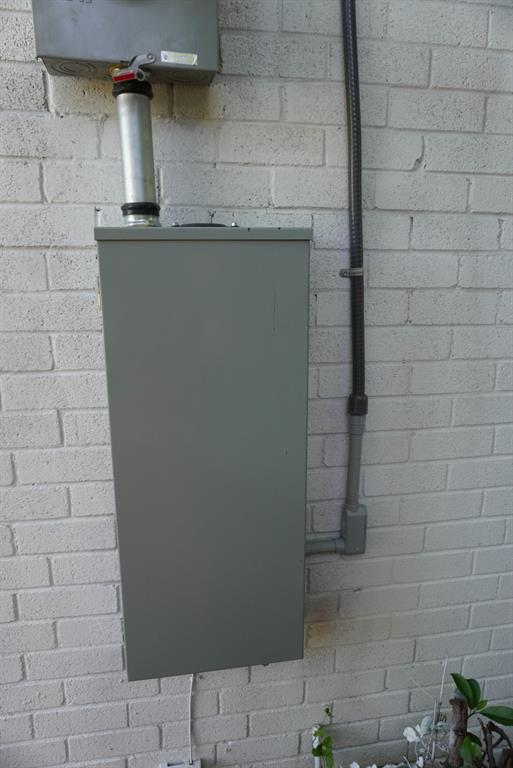 ROLLING CREEK 1ST INST - Residential