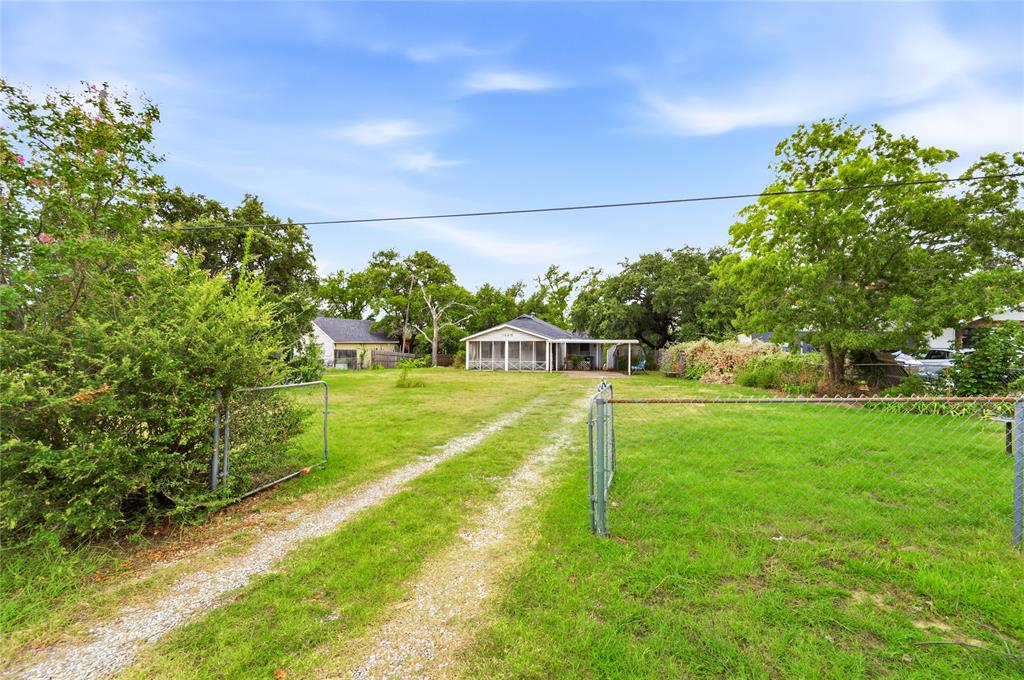 1325 Bomber Road