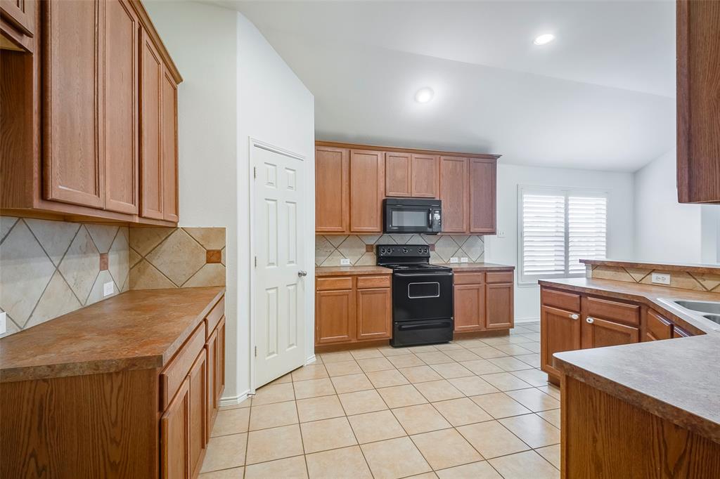 15646 Gatehouse Drive